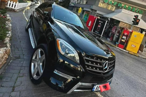 Makina ne shitje ne Tirane - 14,000 Euro