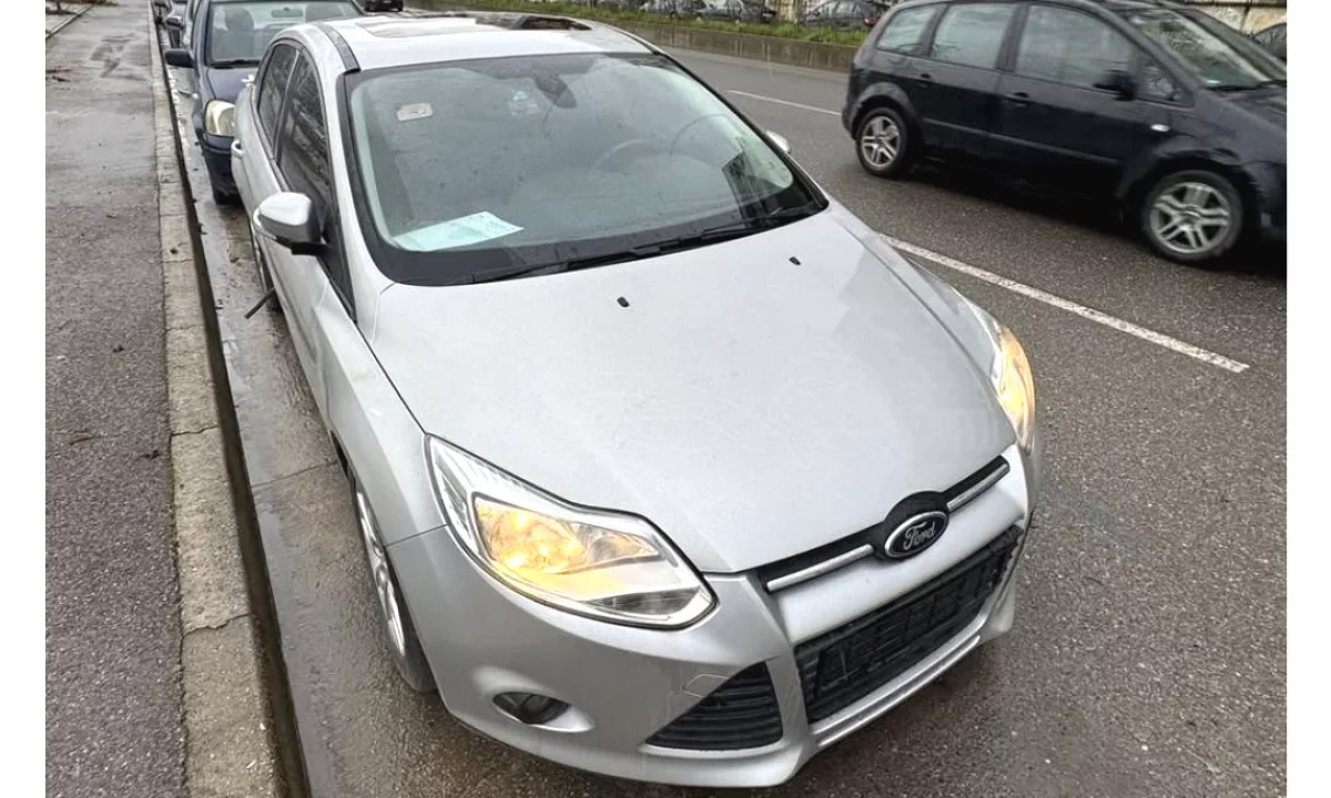 Cars for sale in Tirana, Ford, 2013 Diesel,Kambio Automatik Payment 5,900  Euro.