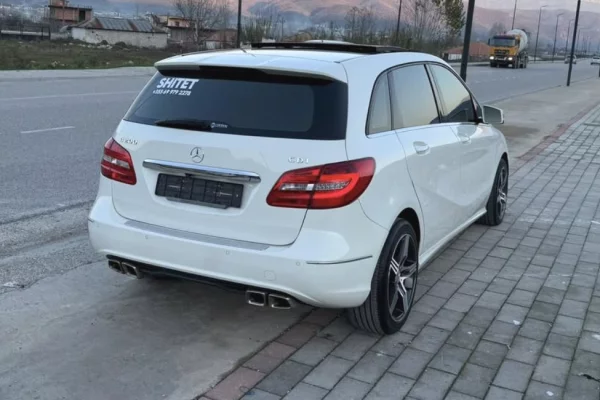 Cars for sale in Tirana - 7,800 Euro