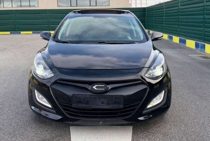  HYUNDAI i30 – 2012