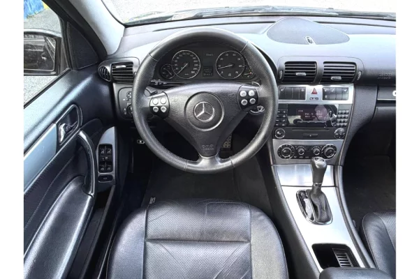 Makina ne shitje ne Tirane - 5,400 Euro