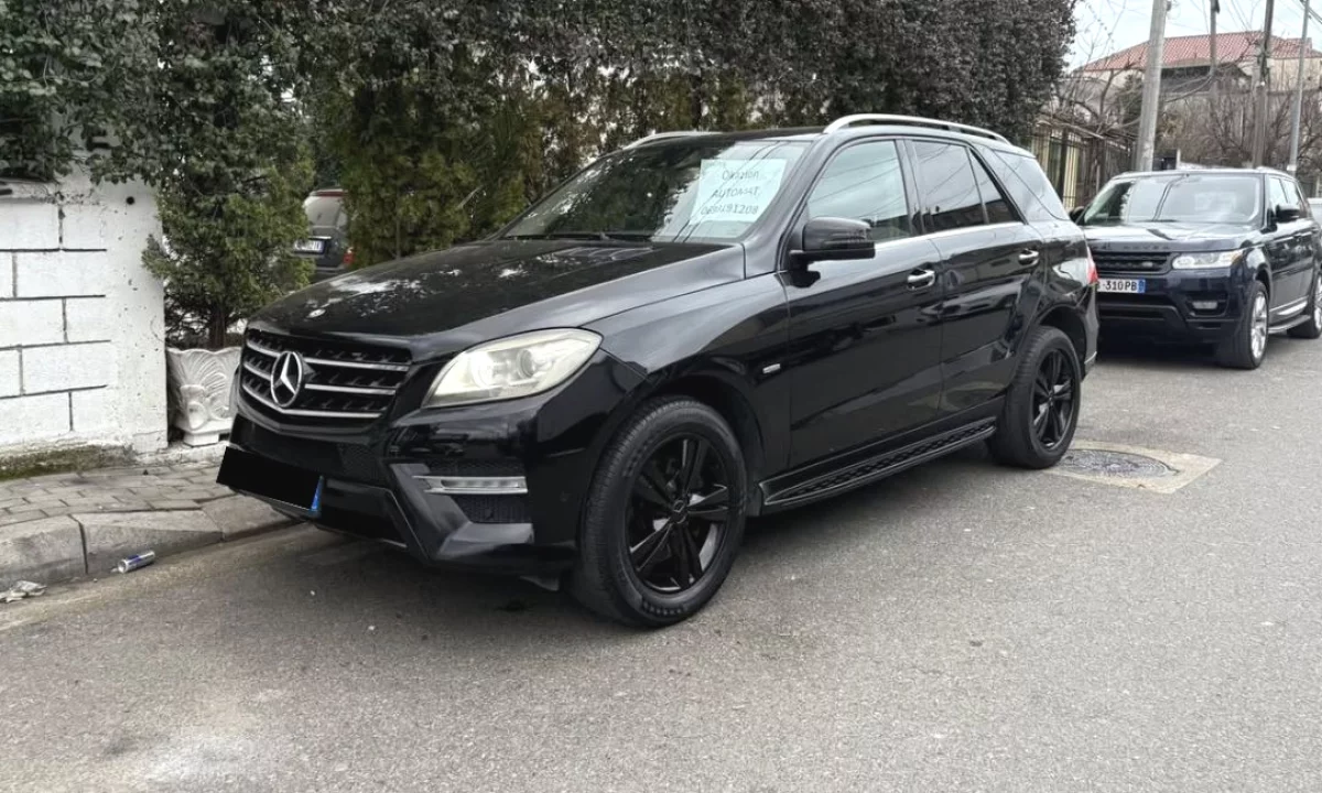 Cars for sale in Tirana, Mercedes-Benz, 2012 Diesel,Kambio Automatik Payment 12,500  Euro.