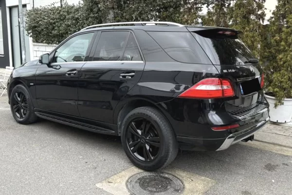 Makina ne shitje ne Tirane - 12,500 Euro