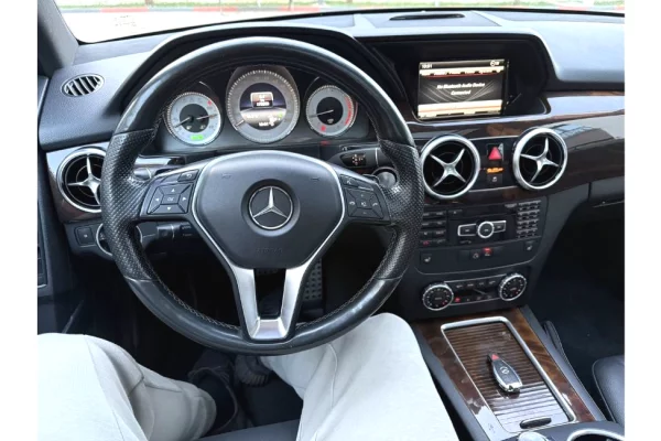 Makina ne shitje ne Tirane - 13,900 Euro