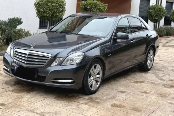 Makina ne shitje ne Tirane - 9,000 Euro