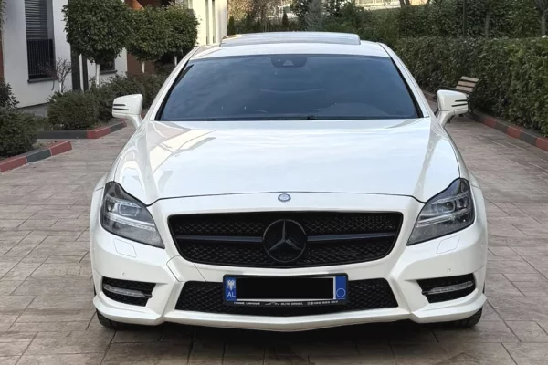 Makina ne shitje ne Tirane - 12,500 Euro