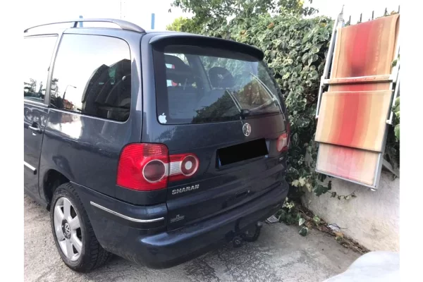 Makina ne shitje ne Tirane - 4,000 Euro