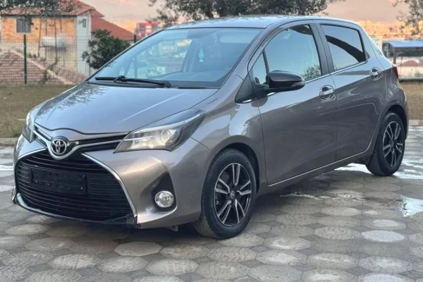 Makina ne shitje ne Tirane - 6,700 Euro