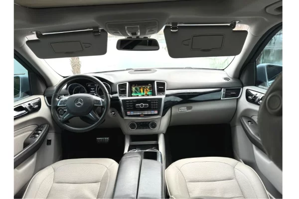 Makina ne shitje ne Tirane - 13,500 Euro