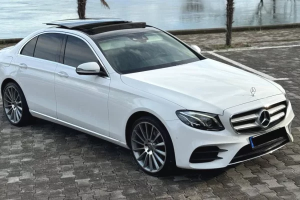  SHITET: Mercedes Benz AMG LINE E KLAS 220 Naft Automat