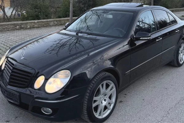 SHITET: Mercedes Benz 180 Benzin Kompressor Automat