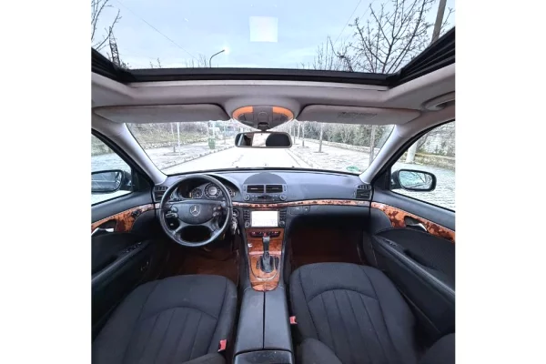 Cars for sale in Tirana, Mercedes-Benz, 2006 Benzine,Kambio Automatik Payment 5,700  Euro.