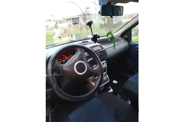 Makina ne shitje ne Tirane, Fiat, 2002 Diesel,Kambio Manual Pagesa 1,200  Euro.