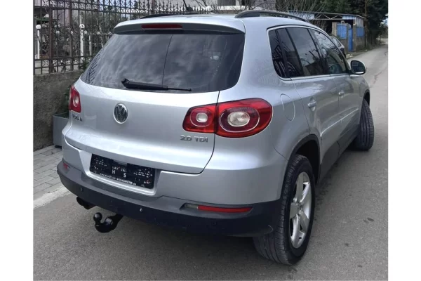 Makina ne shitje ne Tirane - 7,600 Euro