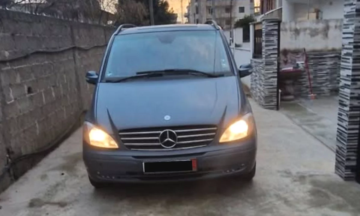 Makina ne shitje ne Tirane, Mercedes-Benz, 2007 Diesel,Kambio Automatik Pagesa 7,500  Euro.