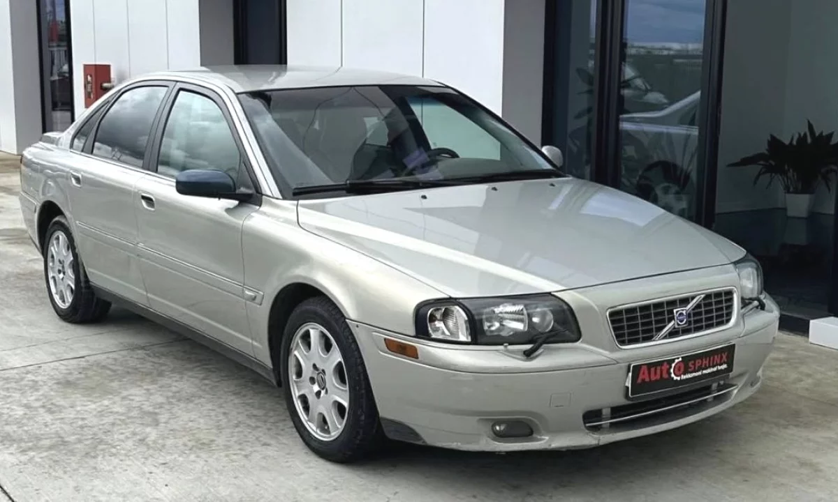 Auto in Vendita a Tirana, Volvo, 2003 gasoline-gas,Kambio Automatik Pagamento 3,500  Euro.