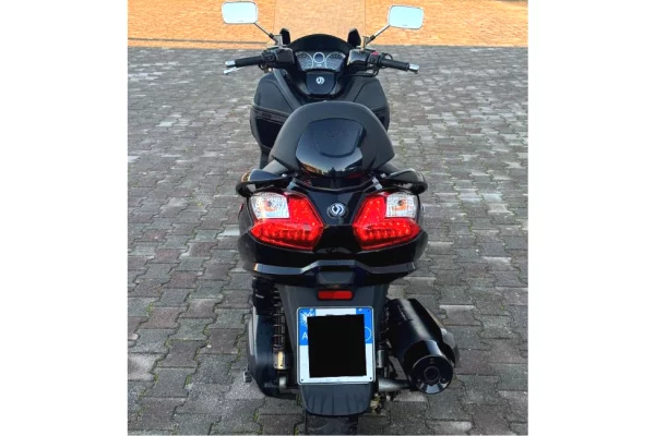 Motorra ne shitje ne Tirane - 2,400 Euro