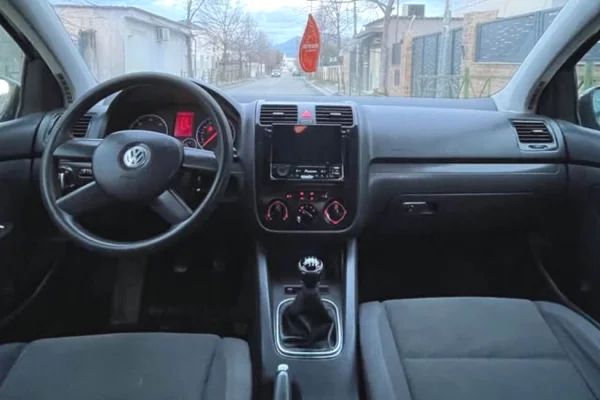 Auto in Vendita a Tirana, Volkswagen, 2005 Diesel,Kambio Automatik Pagamento 3,000  Euro.