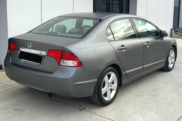 Cars for sale in Tirana, Honda, 2010 gasoline-gas,Kambio Automatik Payment 4,300  Euro.