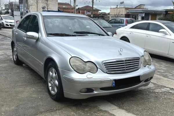 Shitet Mercedes-Benz C-Class (W203)
