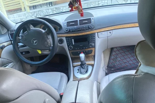 Cars for sale in Elbasan, Mercedes-Benz, 2003 Diesel,Kambio Automatik Payment 2,300  Euro.