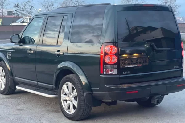 Auto in Vendita a Durazzo, Land Rover, 2015 Benzine,Kambio Automatik Pagamento 15,000  Euro.