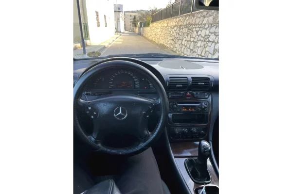 Auto in Vendita a Tirana, Mercedes-Benz, 2001 Diesel,Kambio Automatik Pagamento 2,500,000  Leke.