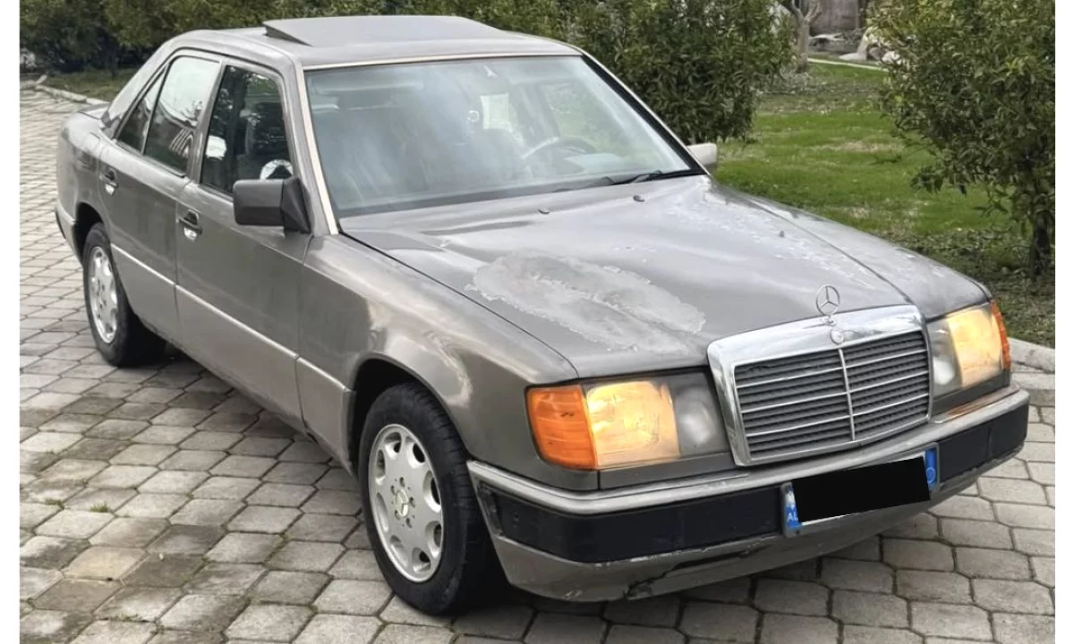 Auto in Vendita a Tirana, Mercedes-Benz, 2000 Diesel,Kambio Manual Pagamento 1,700  Euro.
