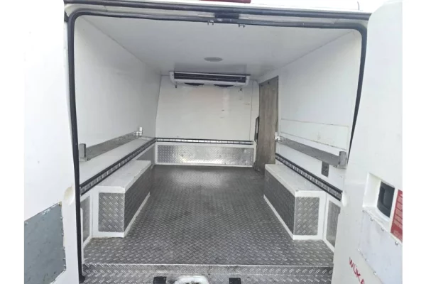 Makina ne shitje ne Tirane - 8,500 Euro