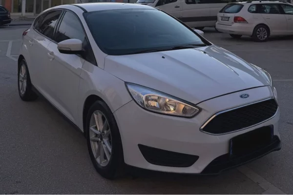 Makina ne shitje ne Tirane - 5,990 Euro