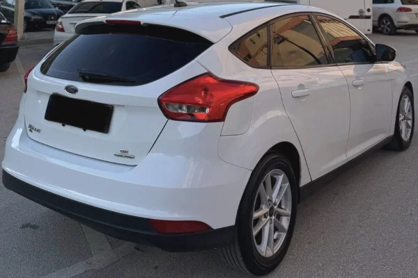 Makina ne shitje ne Tirane - 5,990 Euro