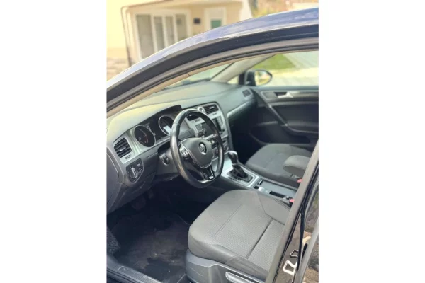 Makina ne shitje ne Tirane - 7,900 Euro