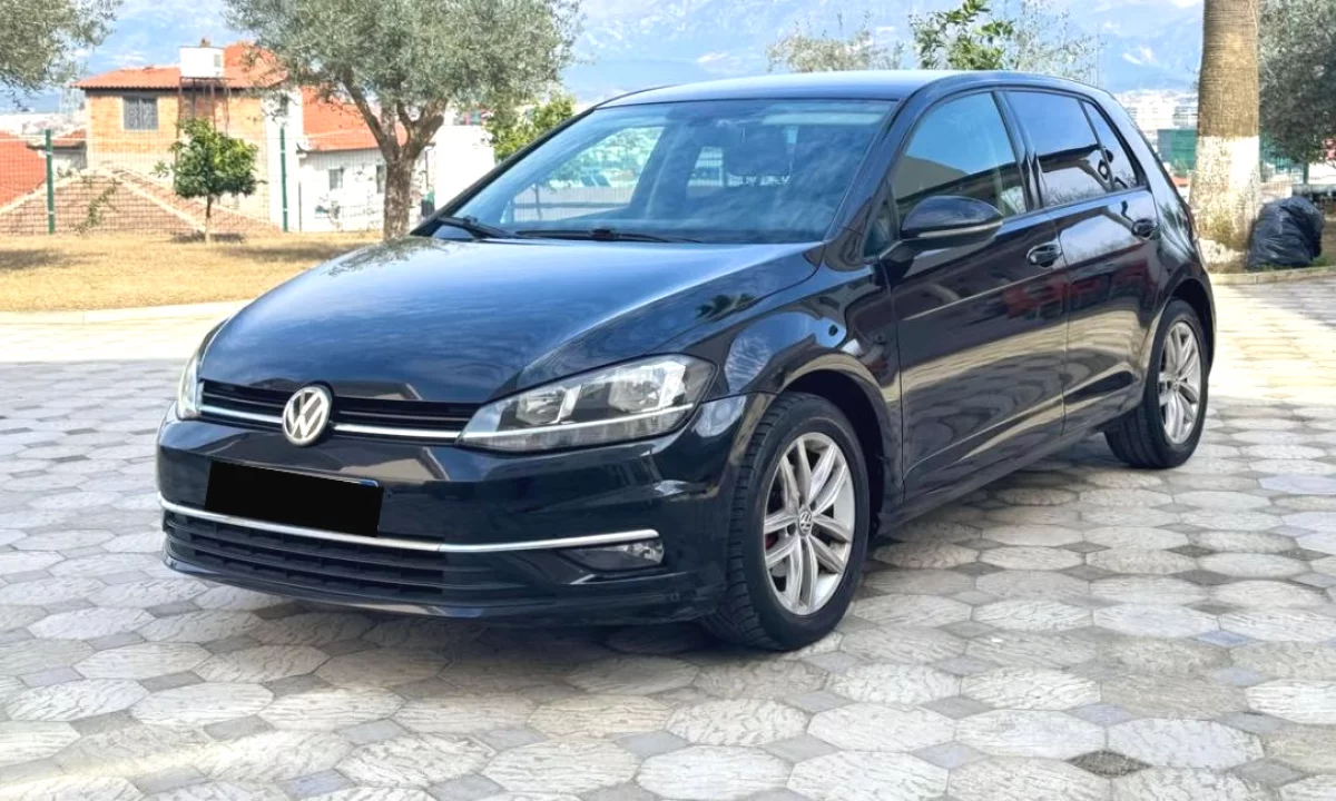 Makina ne shitje ne Tirane, Volkswagen, 2014 Diesel,Kambio Automatik Pagesa 7,900  Euro.