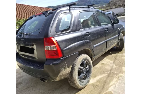 Makina ne shitje ne Tirane - 1,800 Euro