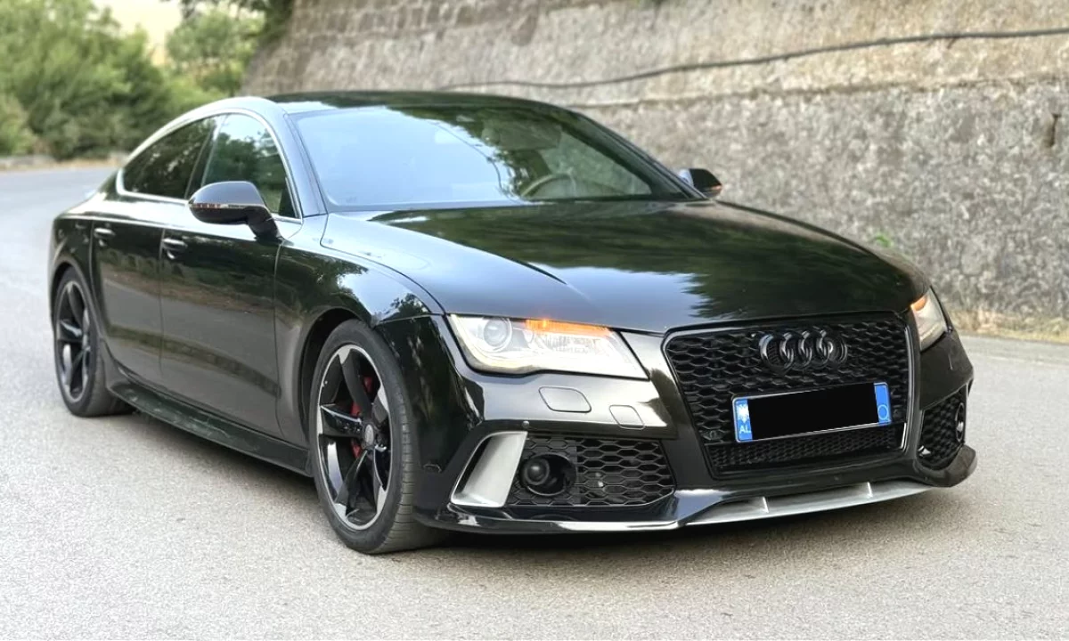 Makina ne shitje ne Tirane, Audi, 2014 Diesel,Kambio Automatik Pagesa 13,300  Euro.