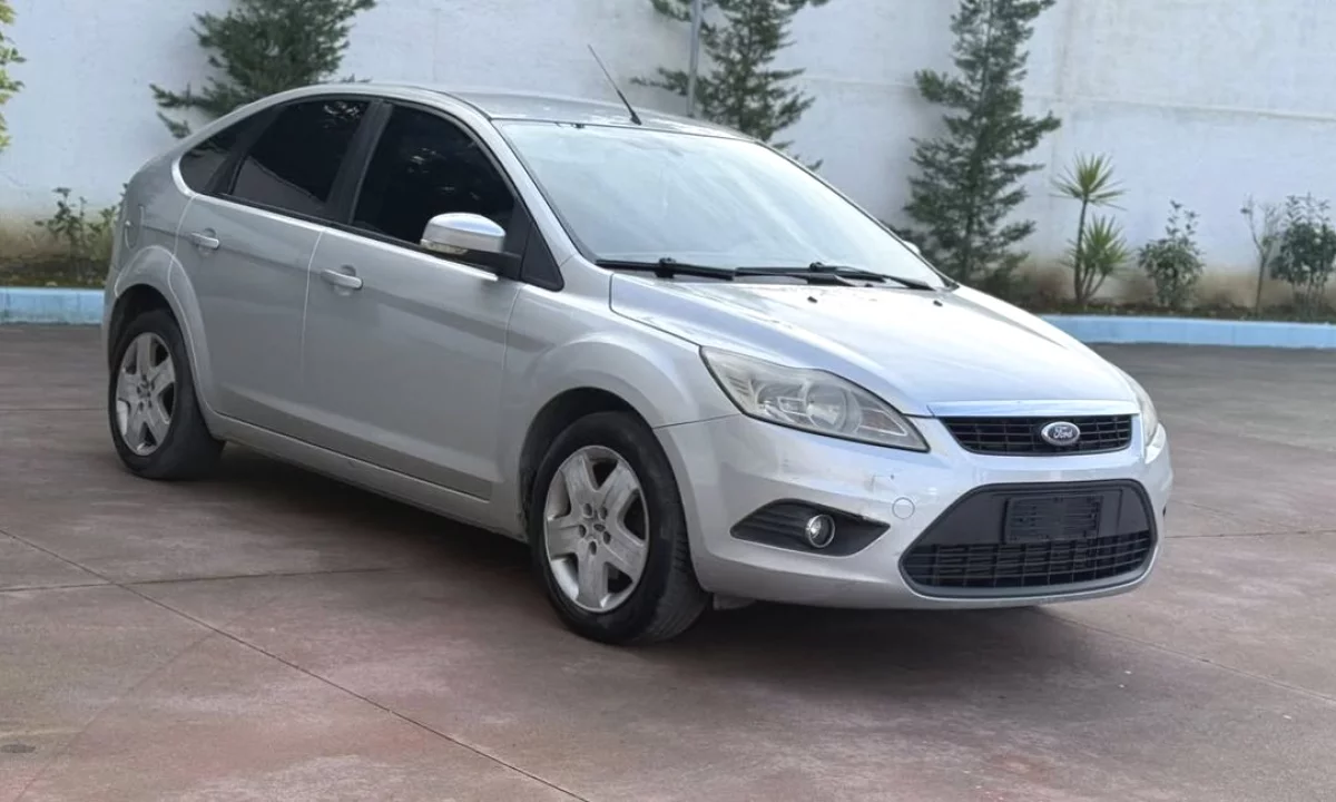 Makina ne shitje ne Tirane, Ford, 2009 Diesel,Kambio Manual Pagesa 2,600  Euro.