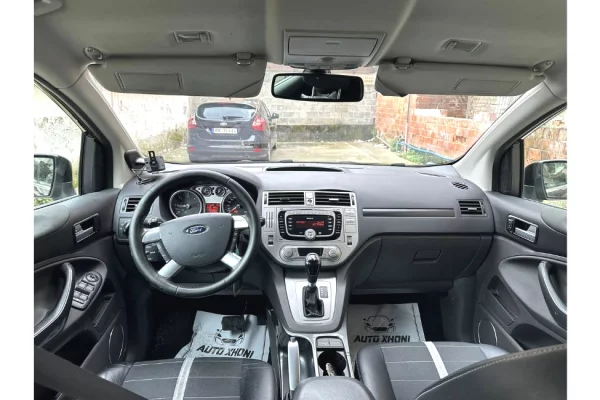 Makina ne shitje ne Tirane - 6,300 Euro