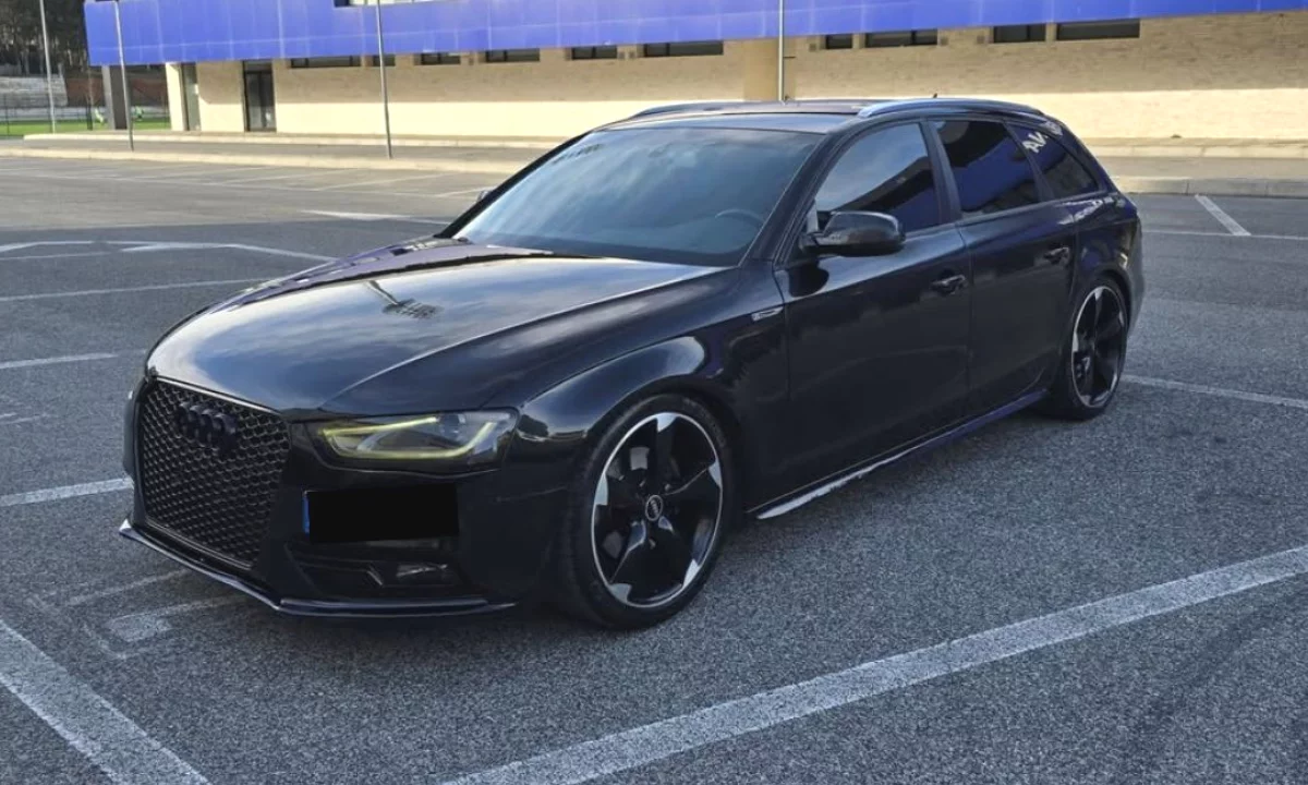 Makina ne shitje ne Tirane, Audi, 2013 Diesel,Kambio Manual Pagesa 5,600  Euro.