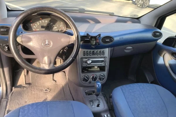 Makina ne shitje ne Tirane - 1,650 Euro