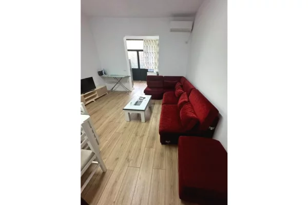 Shtepi me qera 1+1 ne Tirane - 350 Euro