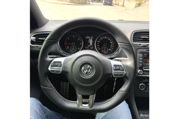 Makina ne shitje ne Tirane - 8,300 Euro