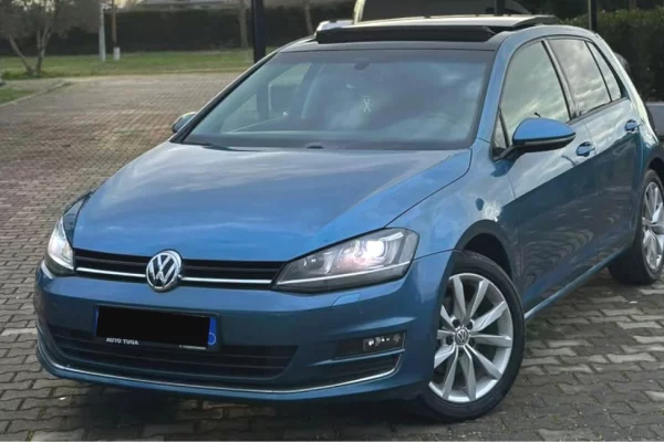 Makina ne shitje ne Tirane - 10,200 Euro