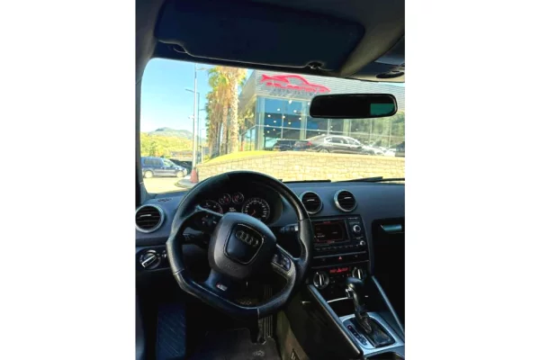 Makina ne shitje ne Tirane - 8,000 Euro