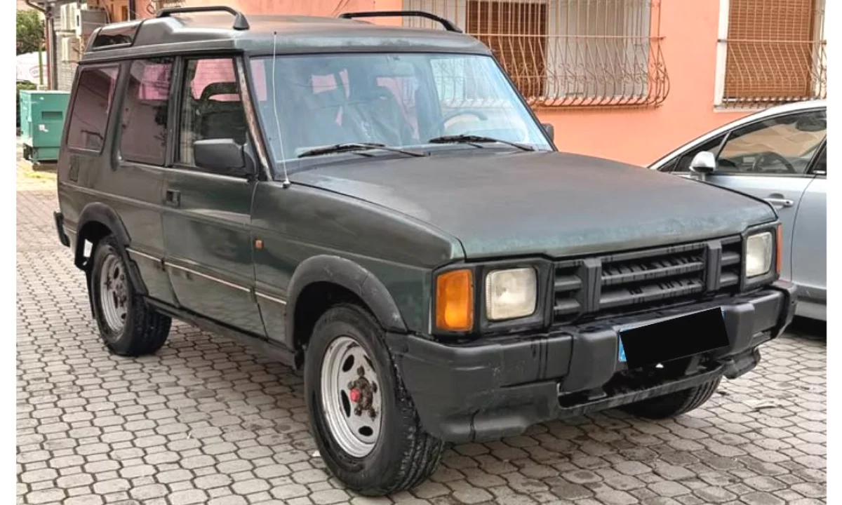 Cars for sale in Tirana, Land Rover, 1993 Diesel,Kambio Automatik Payment 7,000  Euro.