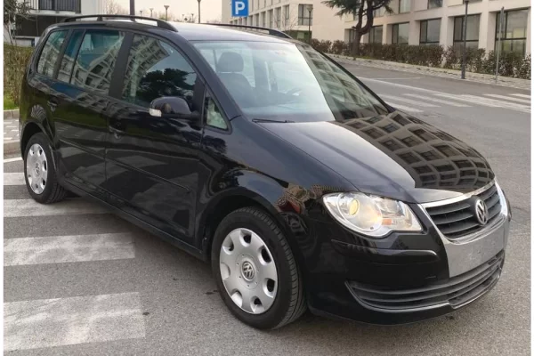 Cars for sale in Tirana - 5,200 Euro