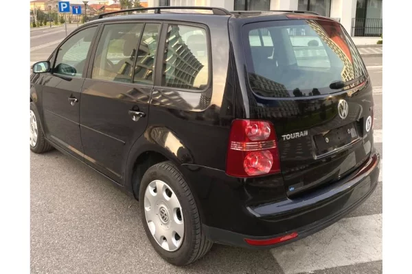 Cars for sale in Tirana - 5,200 Euro