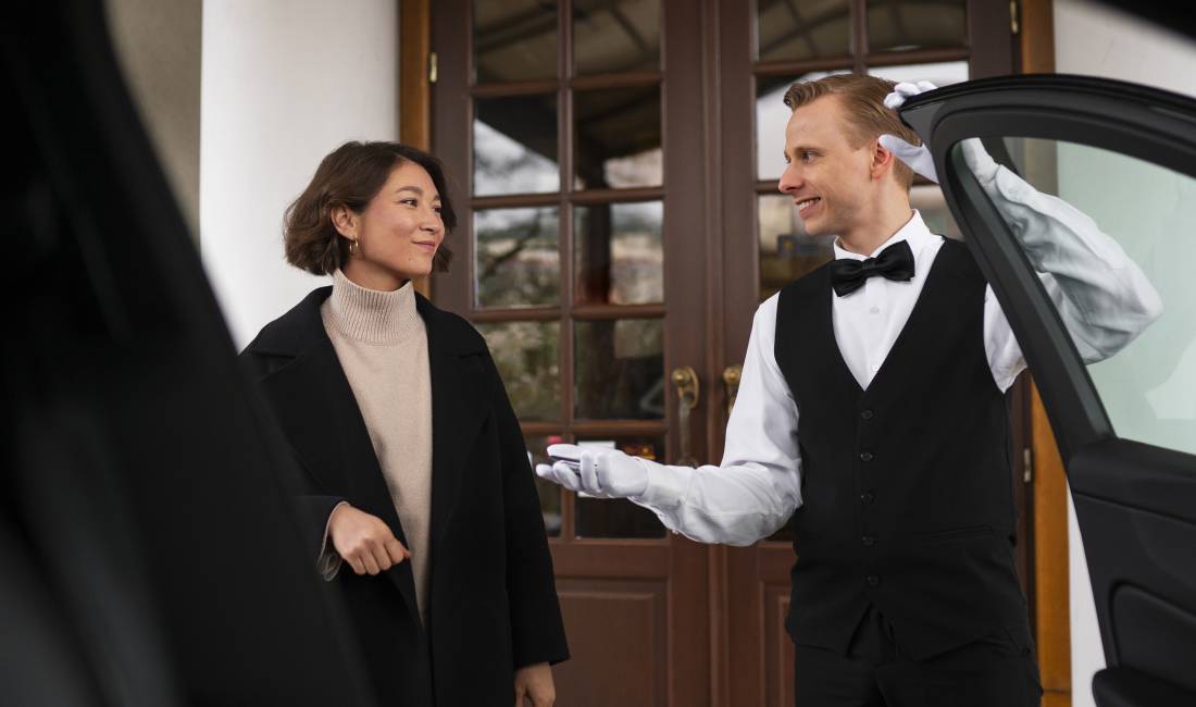 Njoftime Pune ne Himare, Profesioni Doorman , Fillestar/Pak eksperience, Pagesa 80,000  Leke.