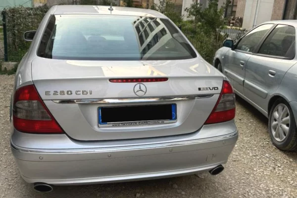 Cars for sale in Tirana - 5,900 Euro