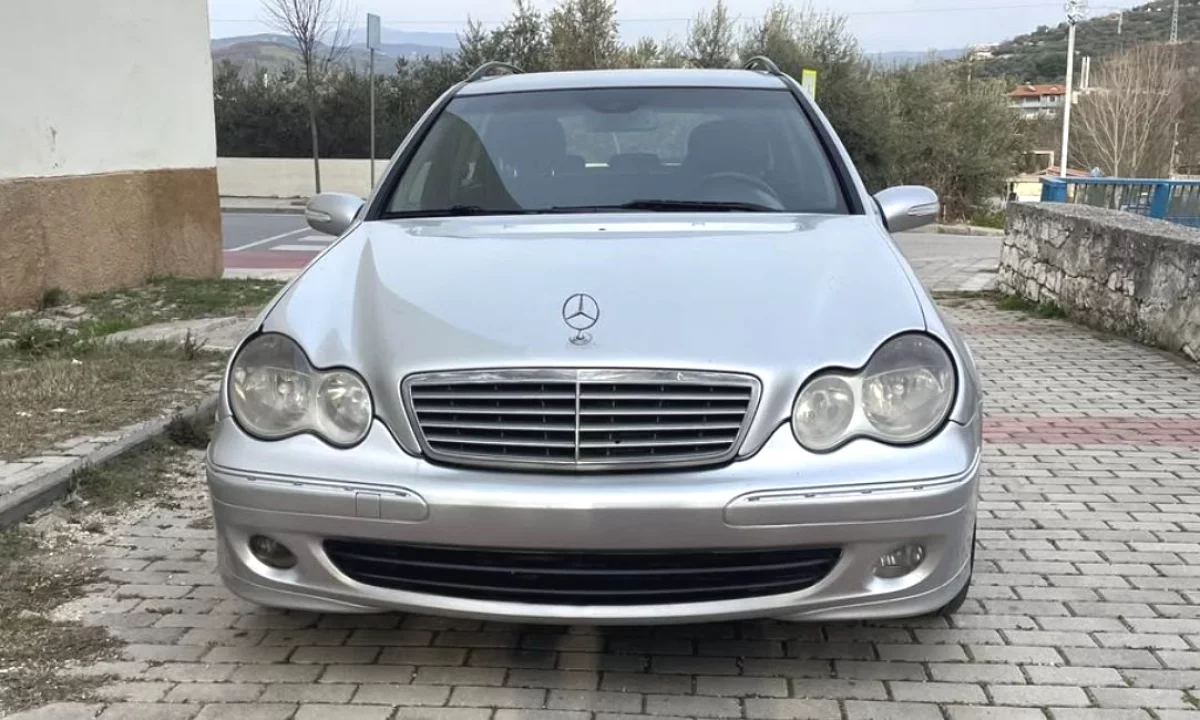 Cars for sale in Tirana, Mercedes-Benz, 2006 Diesel,Kambio Automatik Payment 2,500  Euro.