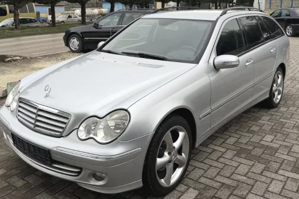 Cars for sale in Tirana - 4,000 Euro